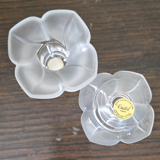 Pre-owned Set Of 2 Cristal France Frosted 24% Lead Crystal Glass Floral Taper Candle Holders
